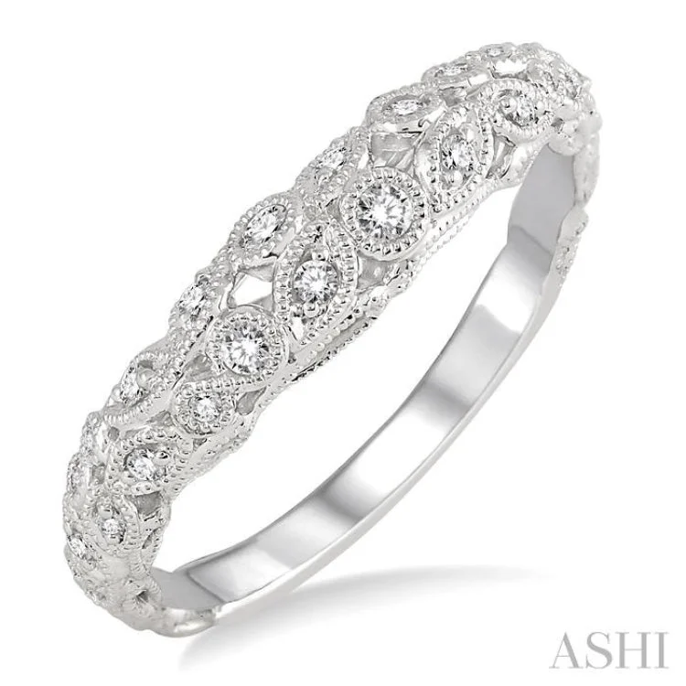 1/5 ctw Milgrain Lattice Round Cut Diamond Wedding Band in 14K White Gold