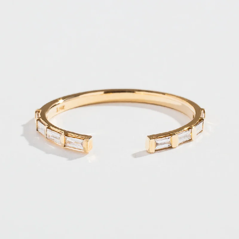 RIVER PASSAGE RING | 14K GOLD | SAPPHIRE