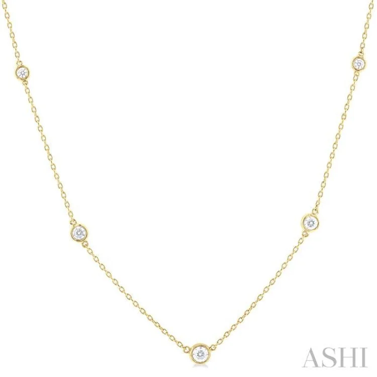 1/2 ctw Bezel Set Round Cut Diamond Station Necklace in 14K Yellow Gold