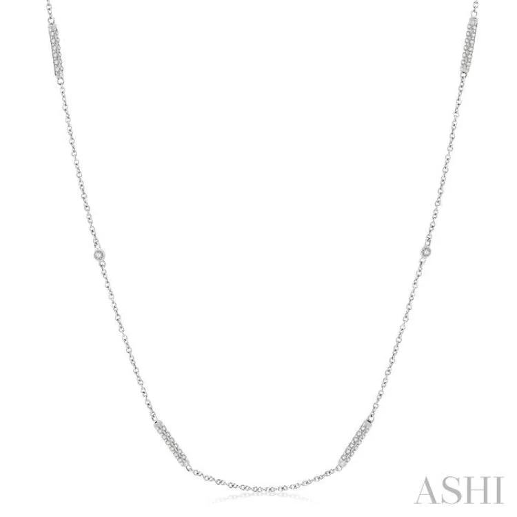 1/2 ctw Bar and Circular Mount Round Cut Diamond Station Necklace in 14K White Gold