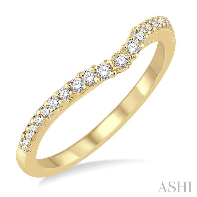 1/5 Ctw Round Cut Diamond Wedding Band in 14K Yellow Gold