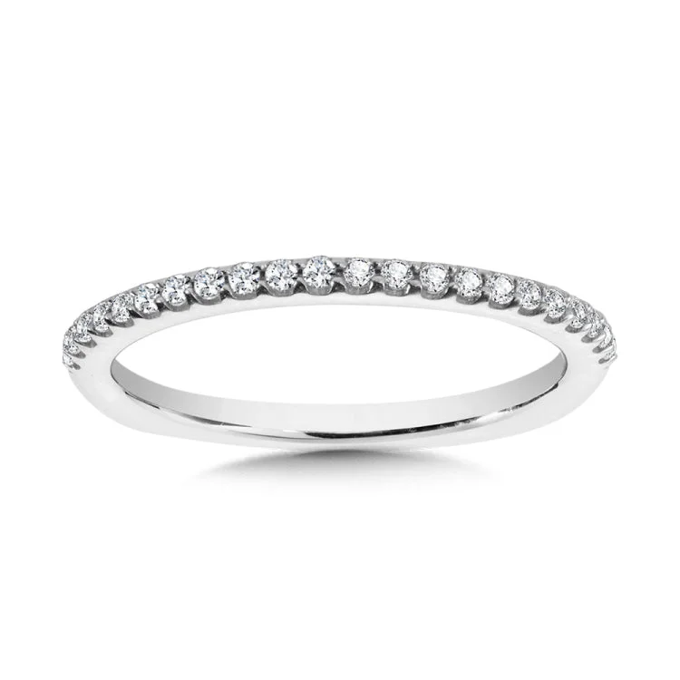 This true-fit matching wedding band is as perfect of a match for its engagement ring as you are for the one you love.