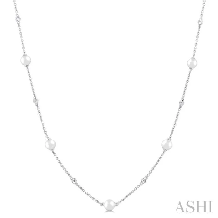 1/8 Ctw 3 MM Cultured Pearl and Round Cut Diamond Station Necklace in 14K White Gold