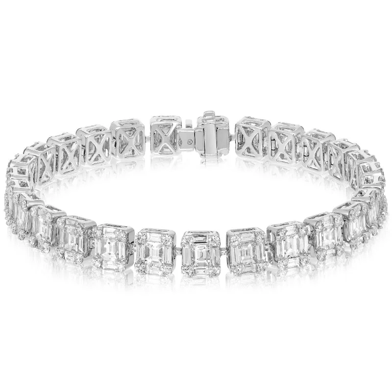 Baguette & Round Shape Diamond Cluster Bracelet