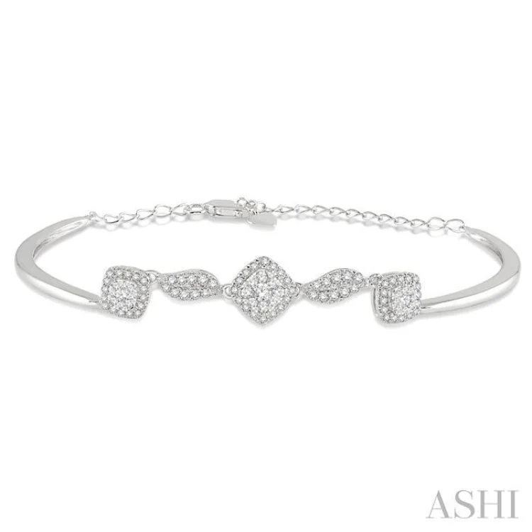 5/8 Ctw Round Cut Diamond Lovebright Bracelet in 14K White Gold