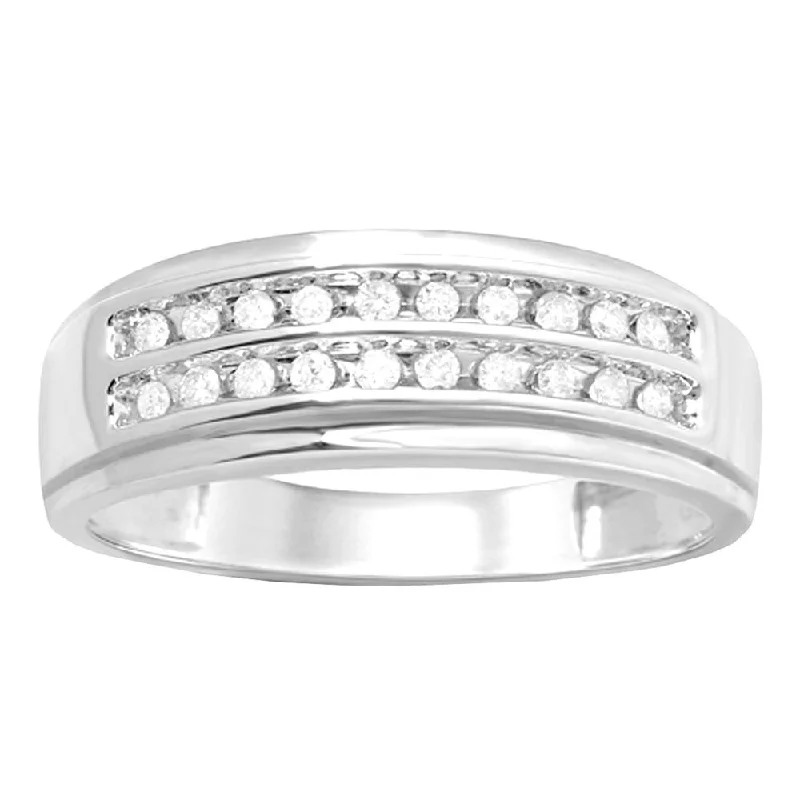 10K  0.25CT  Diamond  RING.