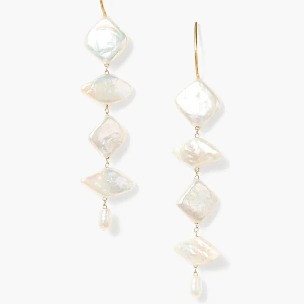 Brisa Earrings White Pearl