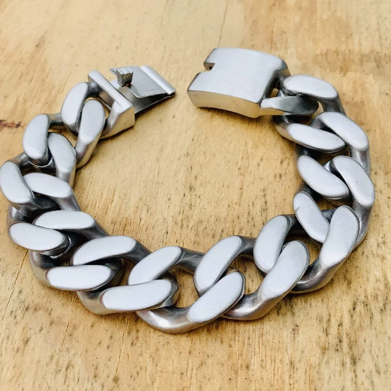 Bagger Bracelet - 